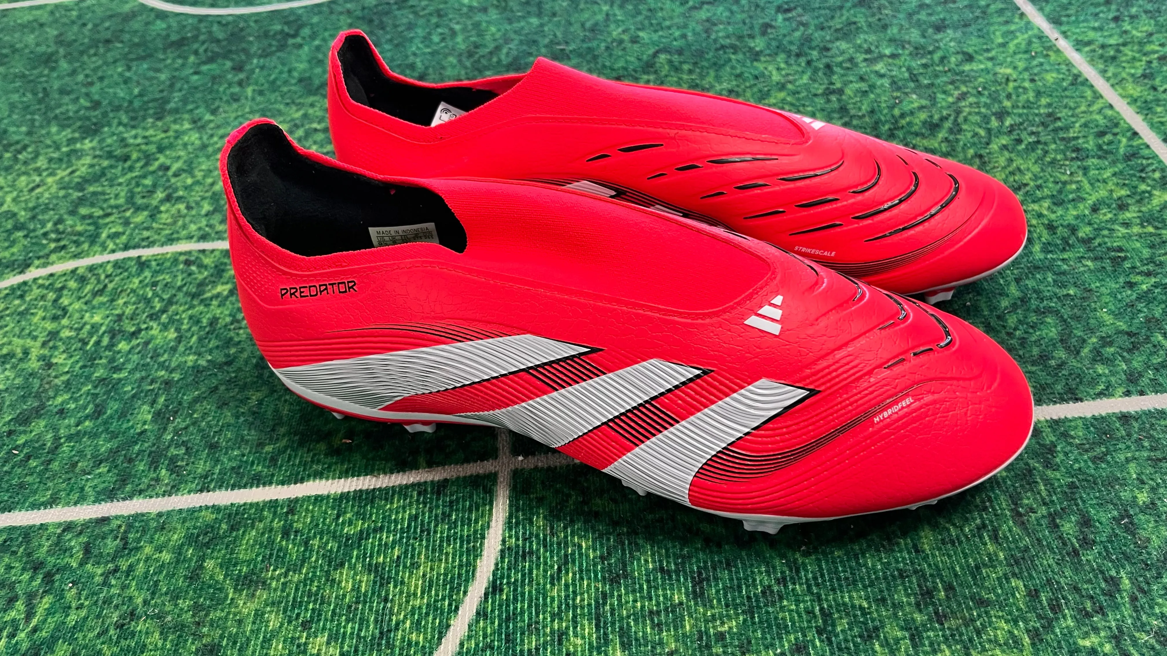 Adidas Predator League LACELESS FG/MG Soccer Cleats