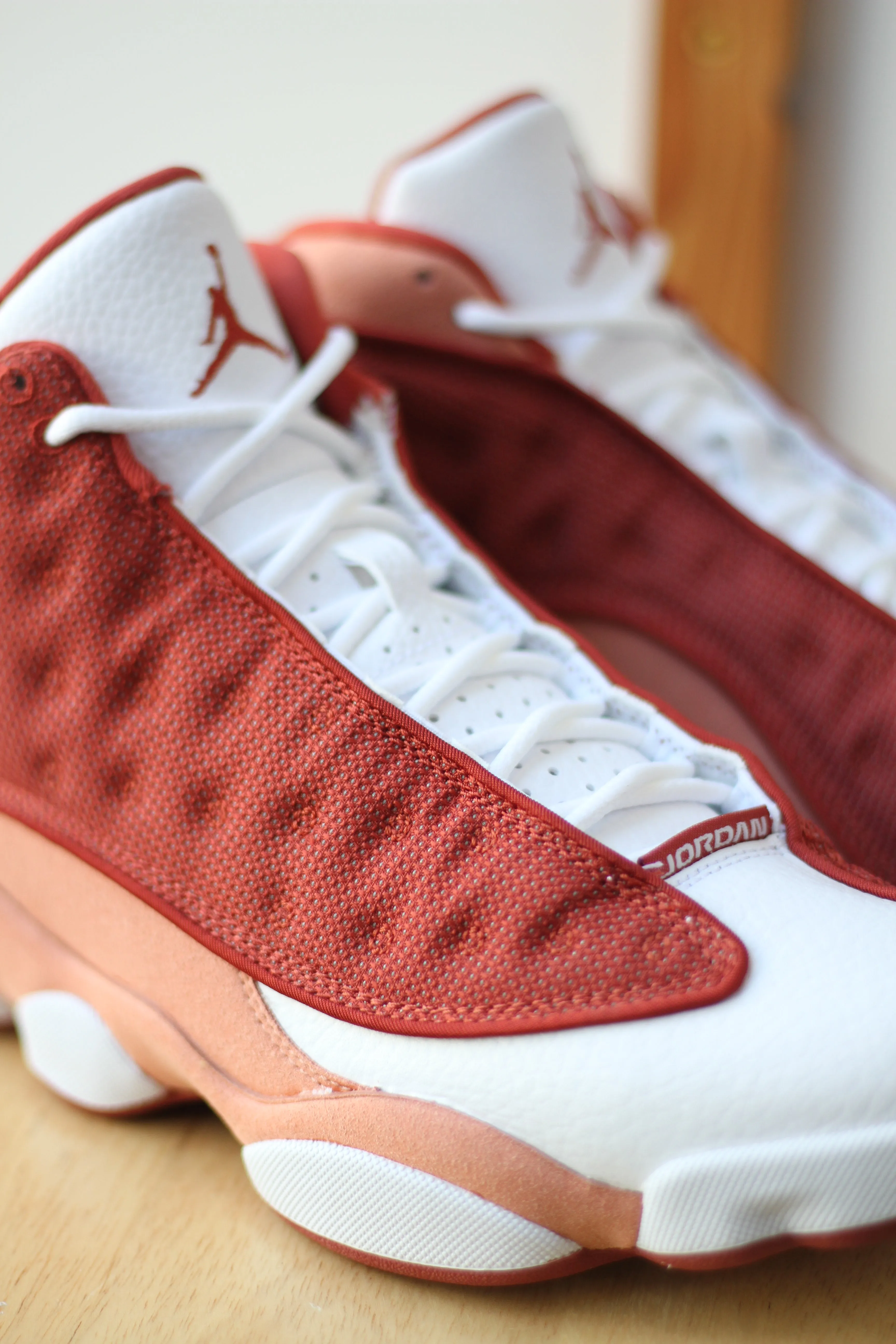 AIR JORDAN 13 RETRO "DUNE RED"