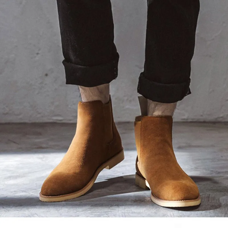 Chic Rome Embossed Pointed Toe Chelsea Boots