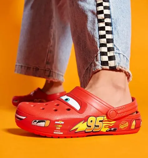 CROCS LIGHTNING MCQUEEN CLASSIC CLOG