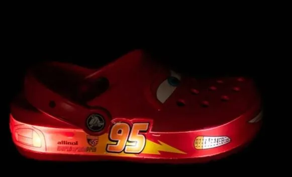 CROCS LIGHTNING MCQUEEN CLASSIC CLOG