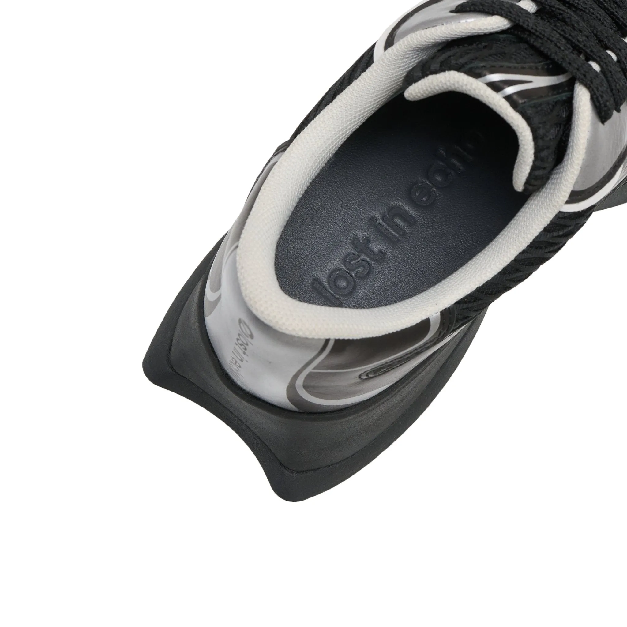 Mesh Stitching Embossed Vintage Running Shoes In Black