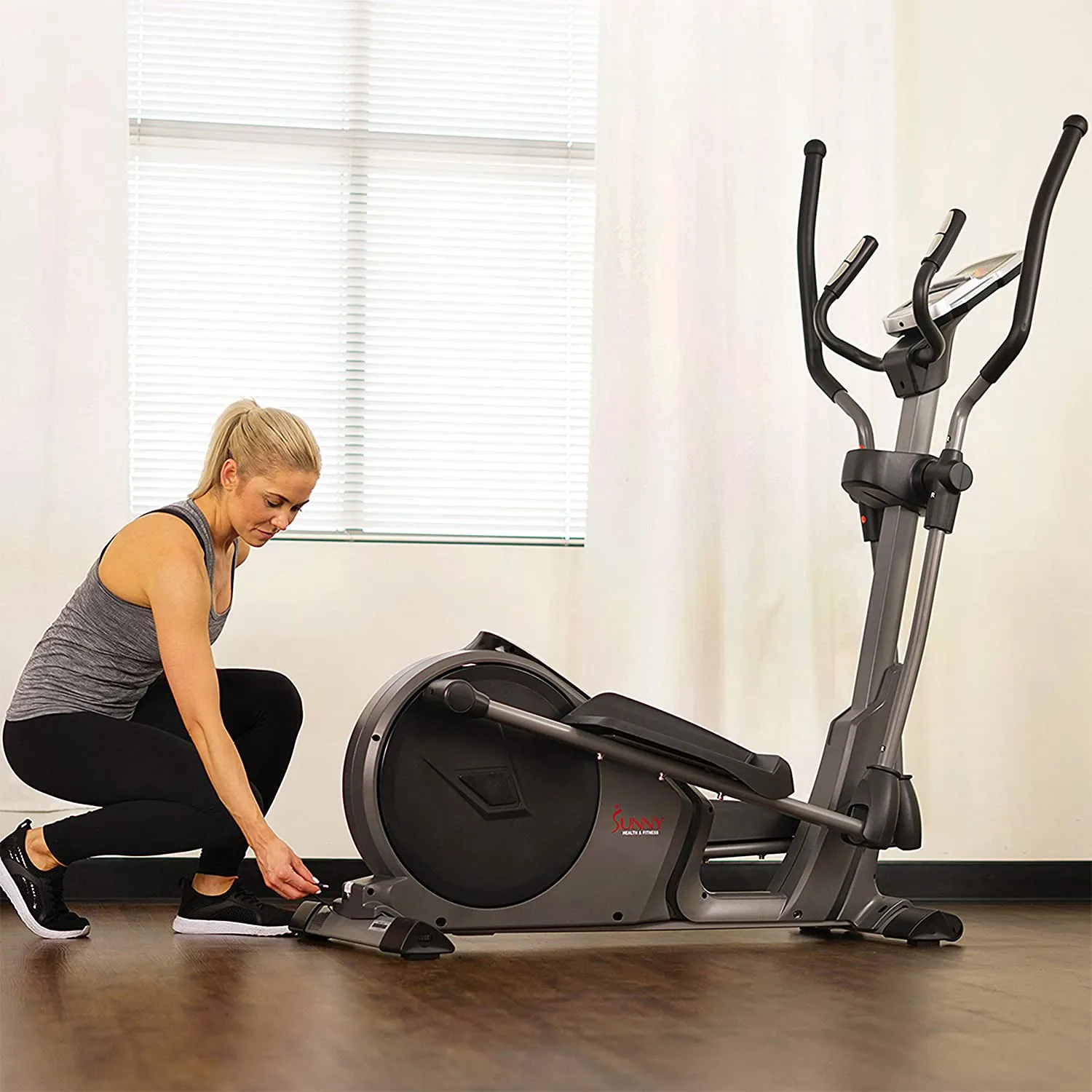 Sunny Health & Fitness Advanced Programmed Elliptical Machine Trainer with Electromagnetic Resistance