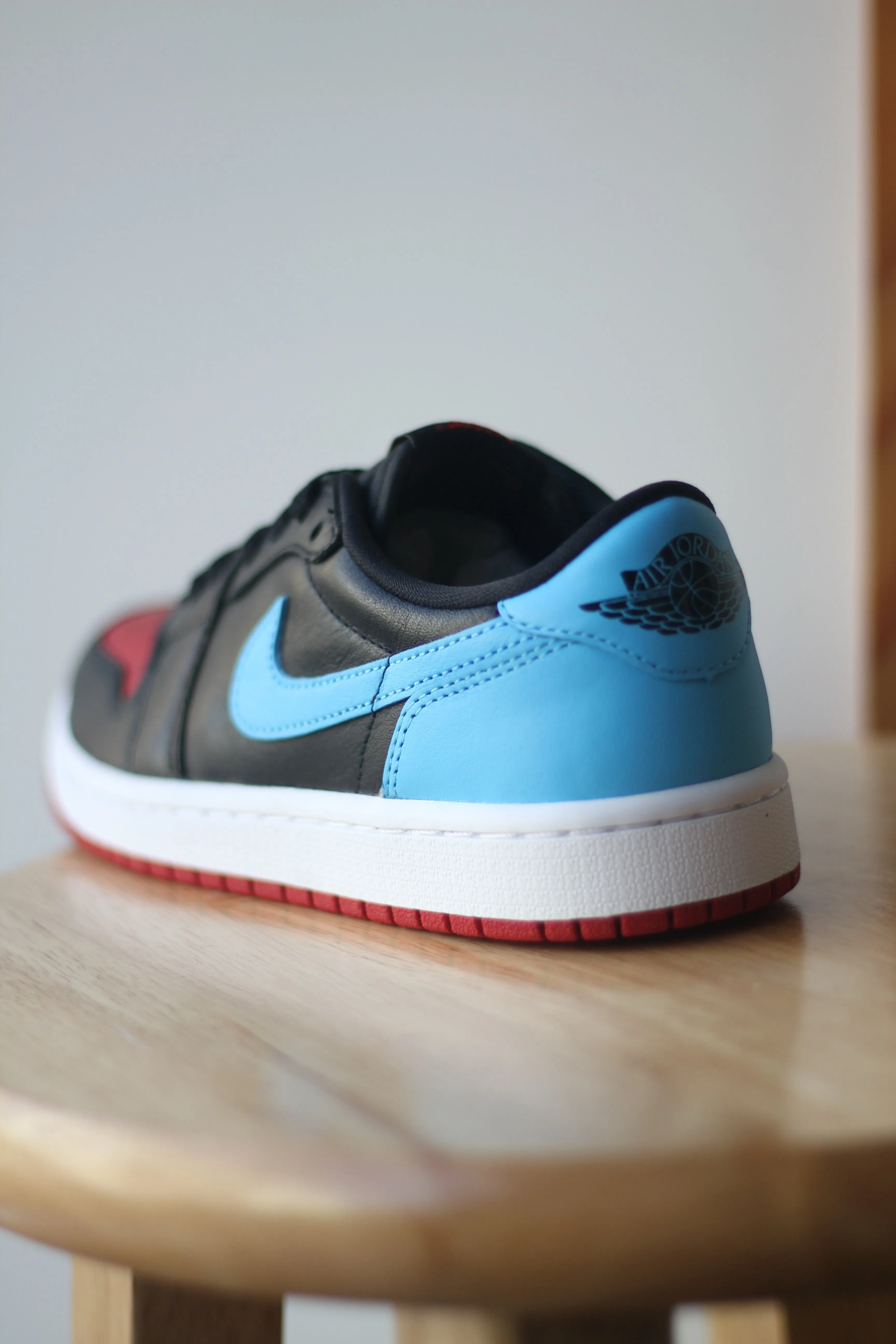 W AIR JORDAN 1 LOW OG "UNC TO CHI"