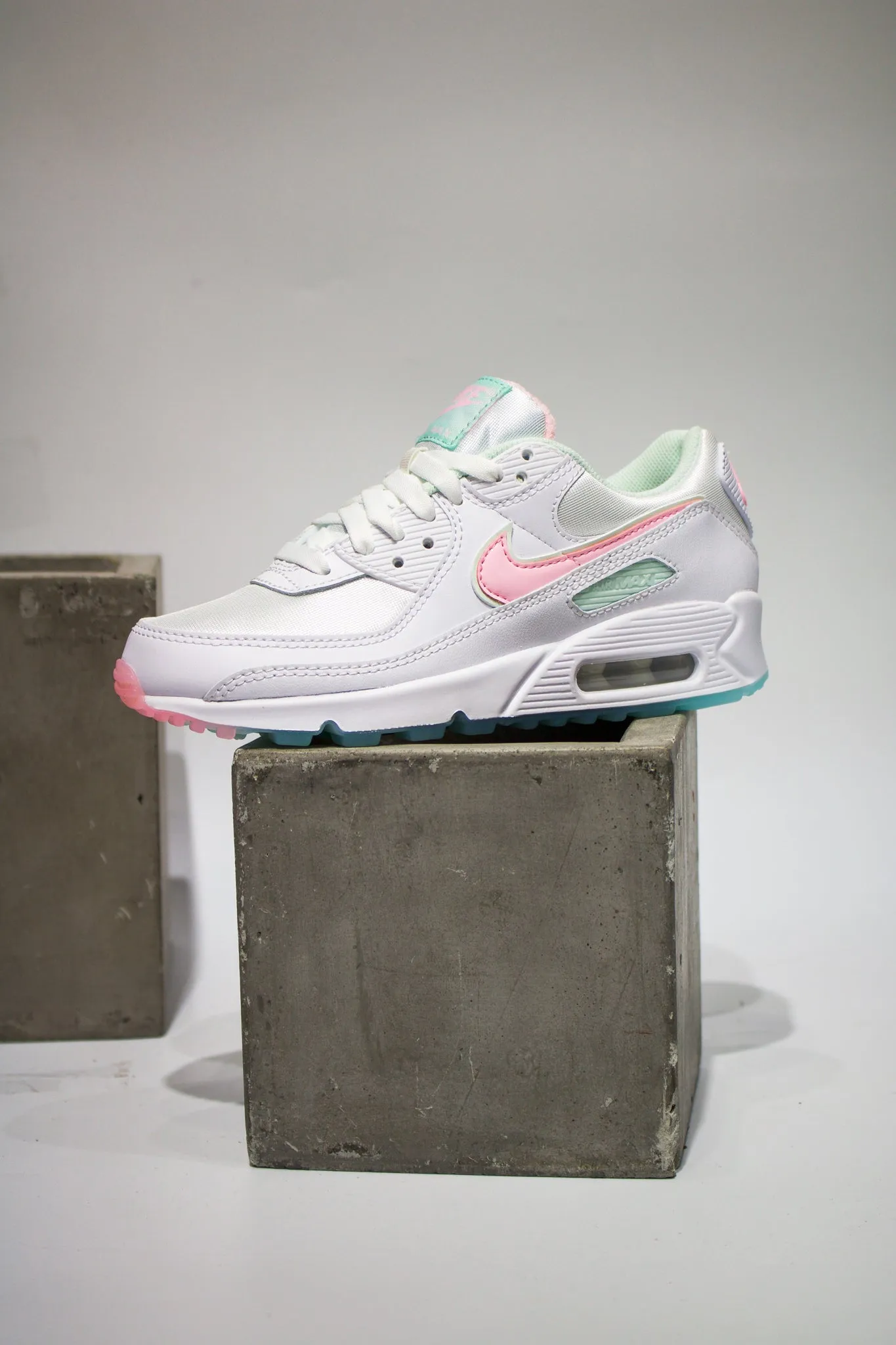 W AIR MAX 90 "ARCTIC PUNCH"